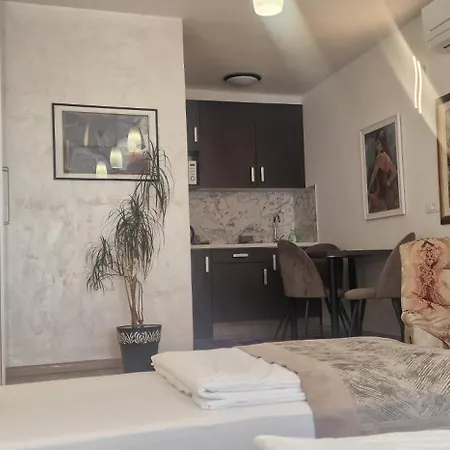 Apartment Hrastovi Free Parking